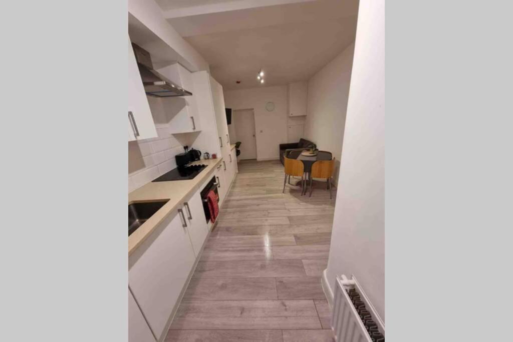 3Br 3Privateensuite - Close To Station - Parking Upon Request Edgware Dış mekan fotoğraf